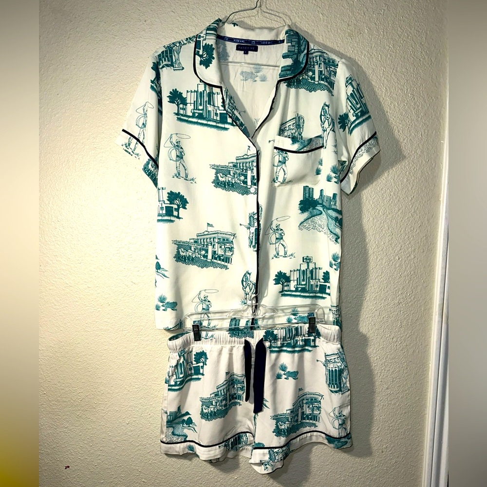 Fort Worth Toile Katie Kim Pajama Set Large